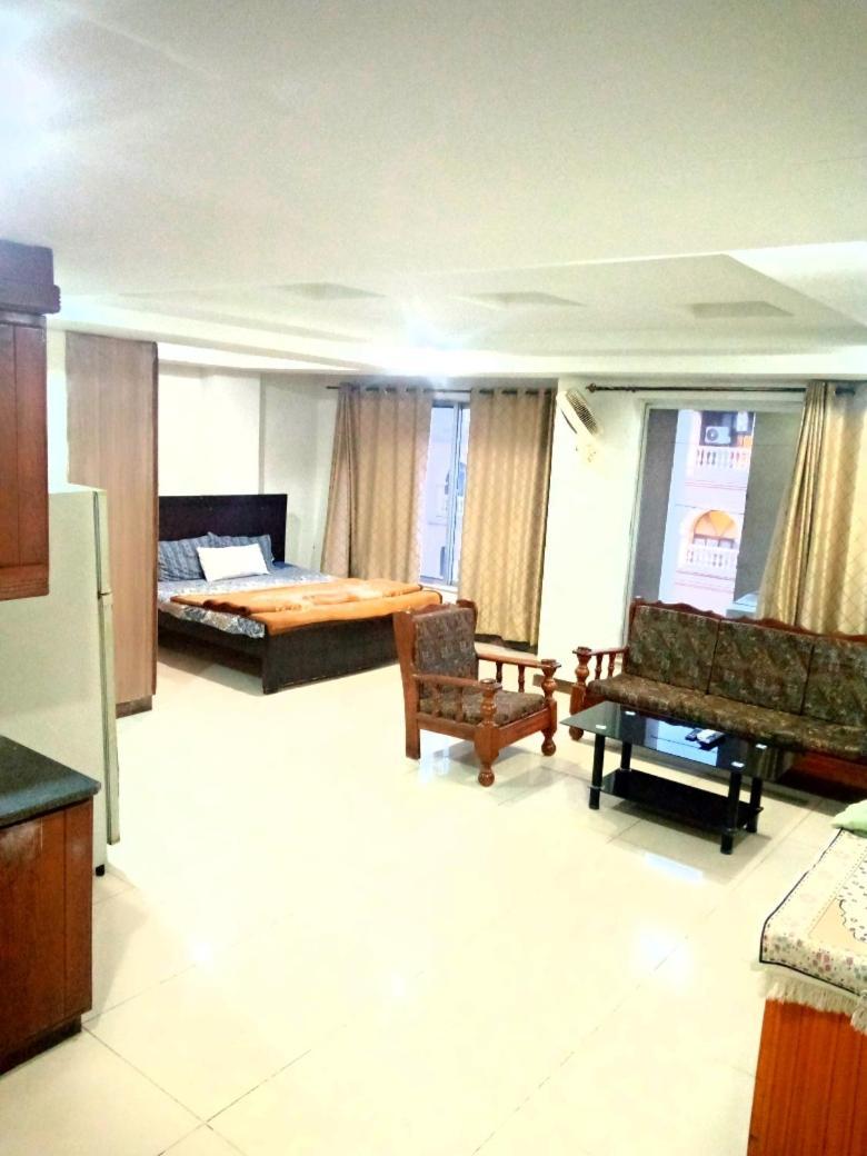 Comfortable Rental Apartments In Bahria Town Rawalpindi Esterno foto