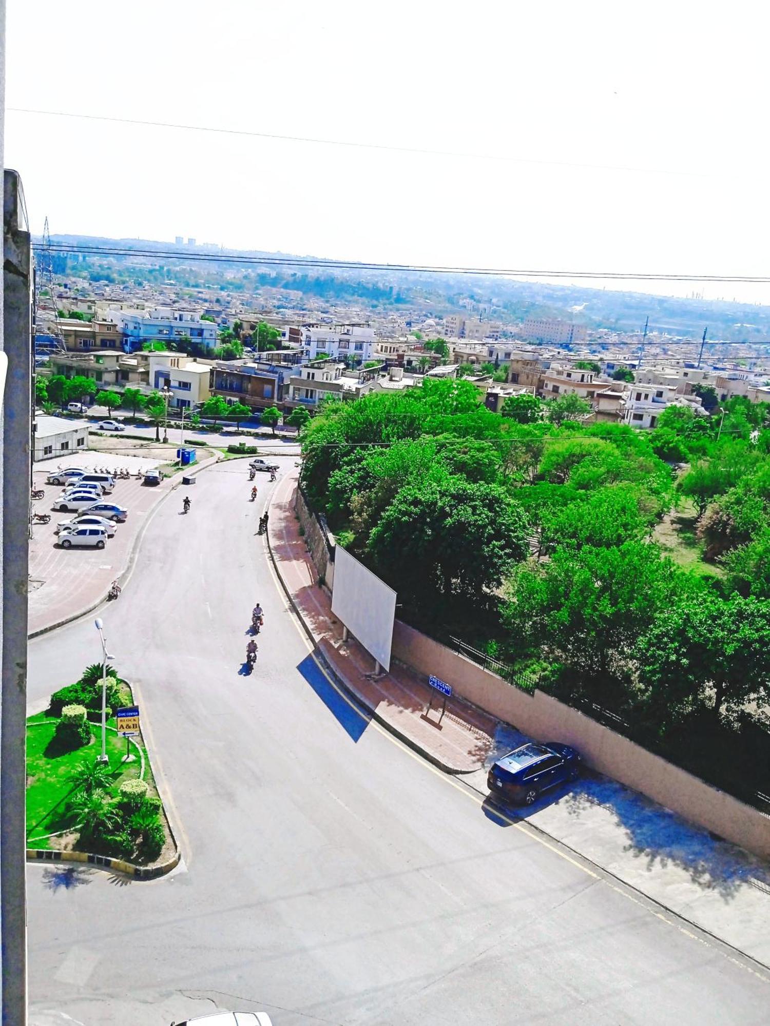 Comfortable Rental Apartments In Bahria Town Rawalpindi Esterno foto